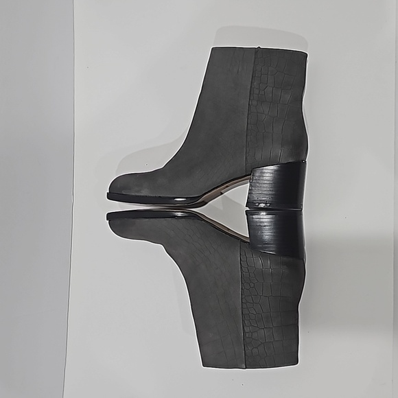 Sam Edelman Grey-Blue Snake Booties Size 6.5 - Picture 7 of 11